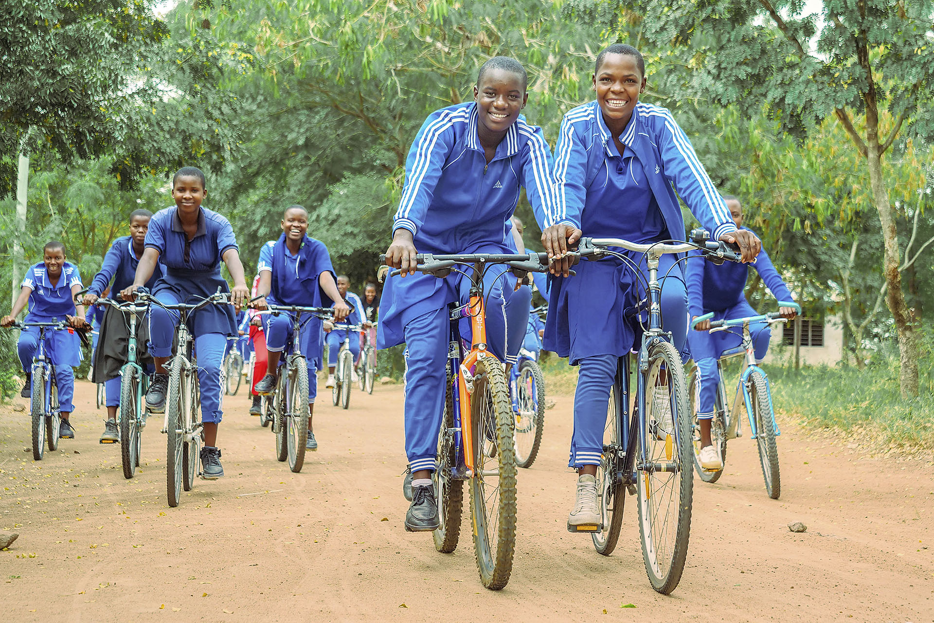 Velafrica_Bike-to-School_Tansania_3©Calvin-Exaud (c) Calvin-Exaud Velafrica