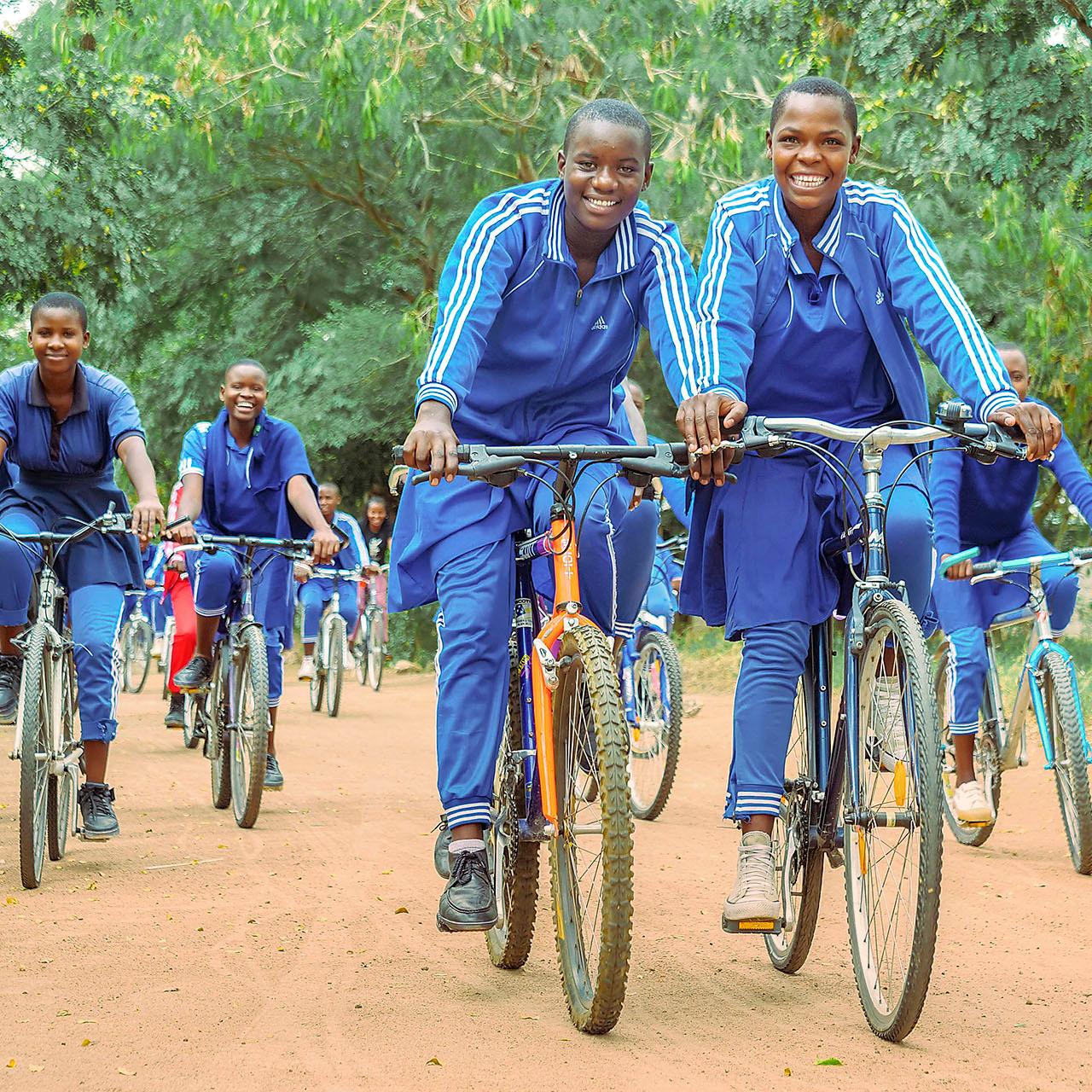 Velafrica_Bike-to-School_Tansania_3©Calvin-Exaud