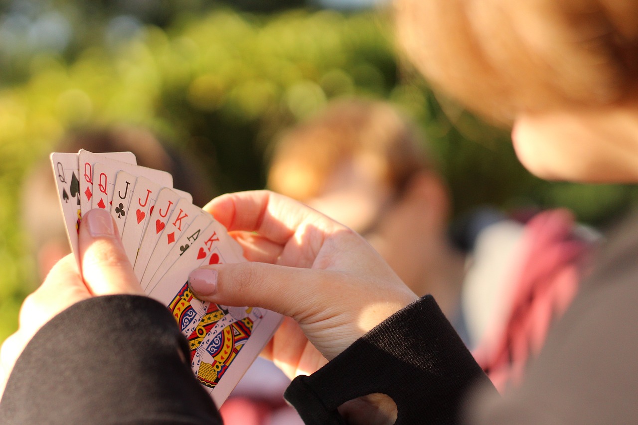 cards-2937475_1280 (c) pixabay